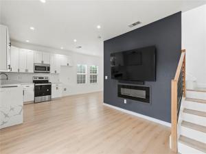 MLS #21011310 image #0