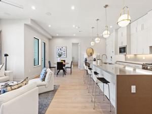 MLS #21013549 image #0