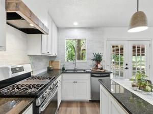 MLS #21018071 image #0