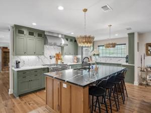MLS #21020390 image #0