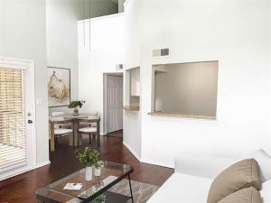 MLS #21020903 image #0