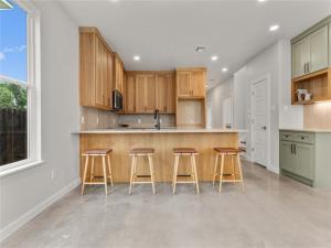 MLS #21020966 image #0