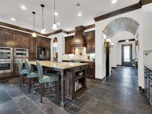 MLS #21022536 image #0