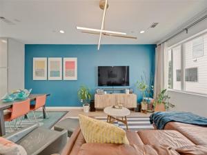 MLS #21023862 image #0