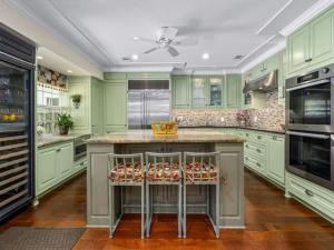 MLS #21024384 image #0