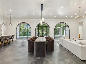 MLS #21024652 image #0