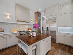 MLS #21026833 image #0