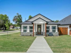 MLS #21028016 image #0