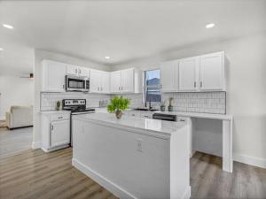 MLS #21030426 image #0