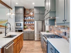 MLS #21030930 image #0