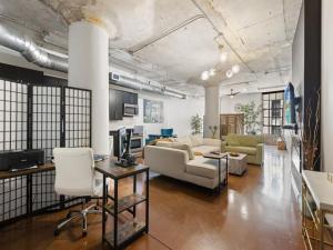 MLS #21031282 image #0