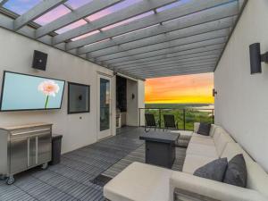 MLS #21031750 image #0