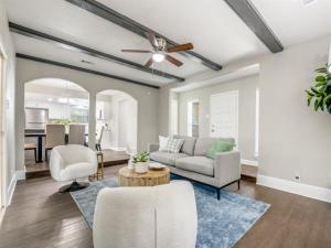 MLS #21031999 image #0