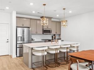 MLS #21032402 image #0