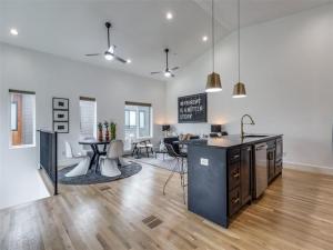 MLS #21034778 image #0