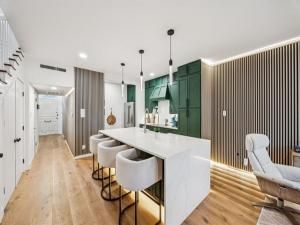 MLS #21036732 image #0