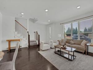 MLS #21037937 image #0