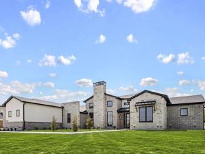 MLS #21038373 image #0