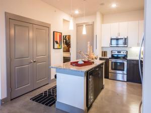 MLS #21039335 image #0