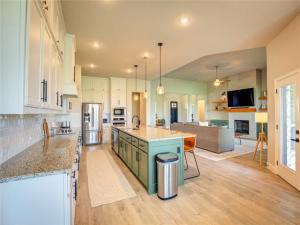 MLS #21039466 image #0