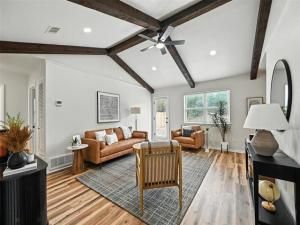 MLS #21041374 image #0