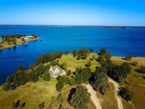MLS #21041674 image #0