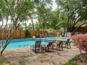 MLS #21043628 image #0