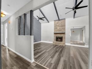 MLS #21044296 image #0