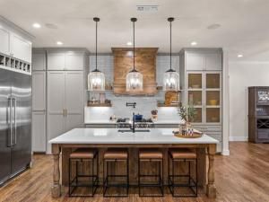 MLS #21045465 image #0