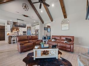 MLS #21045489 image #0