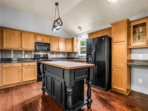 MLS #21045576 image #0