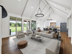 MLS #21046507 image #0