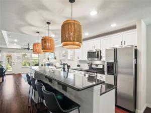 MLS #21047028 image #0