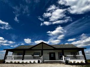 MLS #21047052 image #0