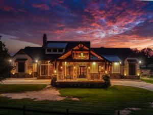 MLS #21047122 image #0