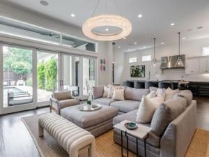 MLS #21048068 image #0