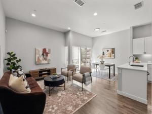 MLS #21048182 image #0