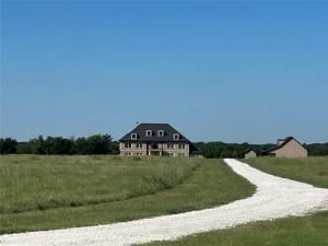 MLS #21048908 image #0