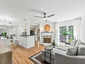 MLS #21048977 image #0