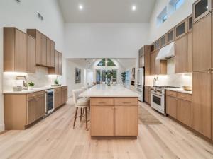 MLS #21049068 image #0
