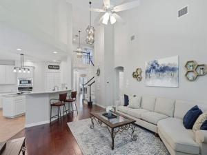 MLS #21049416 image #0
