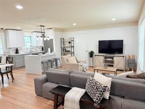 MLS #21052357 image #0