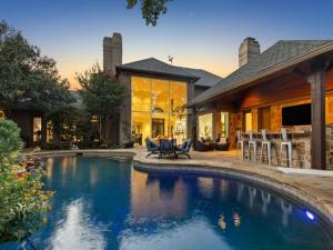 MLS #21052408 image #0