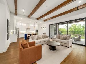 MLS #21053028 image #0