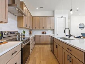 MLS #21054018 image #0