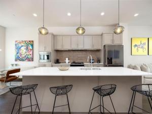 MLS #21056544 image #0