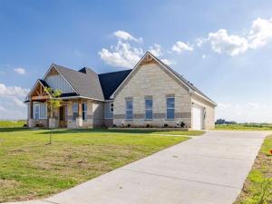 MLS #21057974 image #0