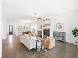 MLS #21060533 image #0