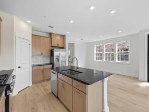 MLS #21062460 image #0