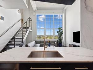 MLS #21064338 image #0